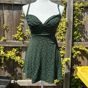 URBAN OUTFITTERS FLORAL DRESS